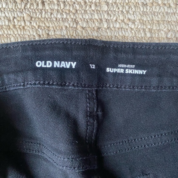 Black skinny jeans size 12 - Picture 2 of 3